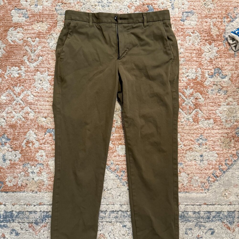 Everlane Uniform Slim Fit Khaki Pants